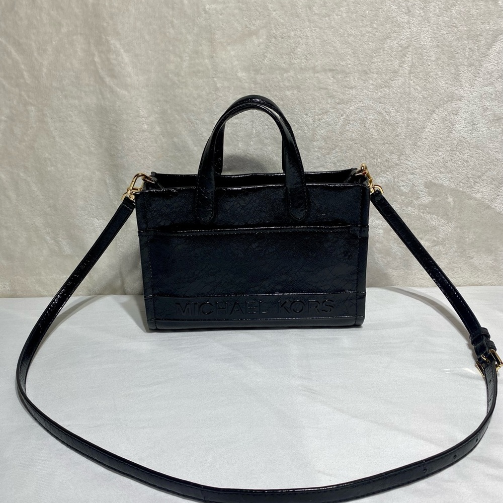 MICHAEL KORS Small Black Leather Tote Logo Handbag Gold Hardware Fall Classic - Picture 4 of 16